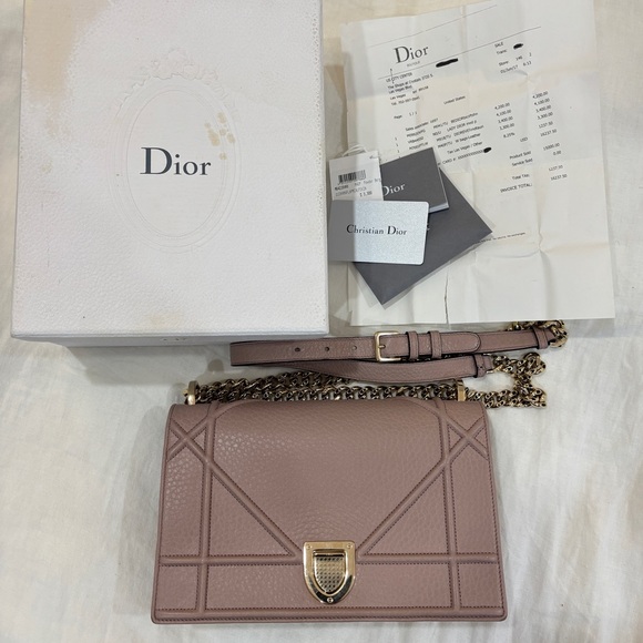 Dior Diorama with Gold Hardware - Picture 8 of 8